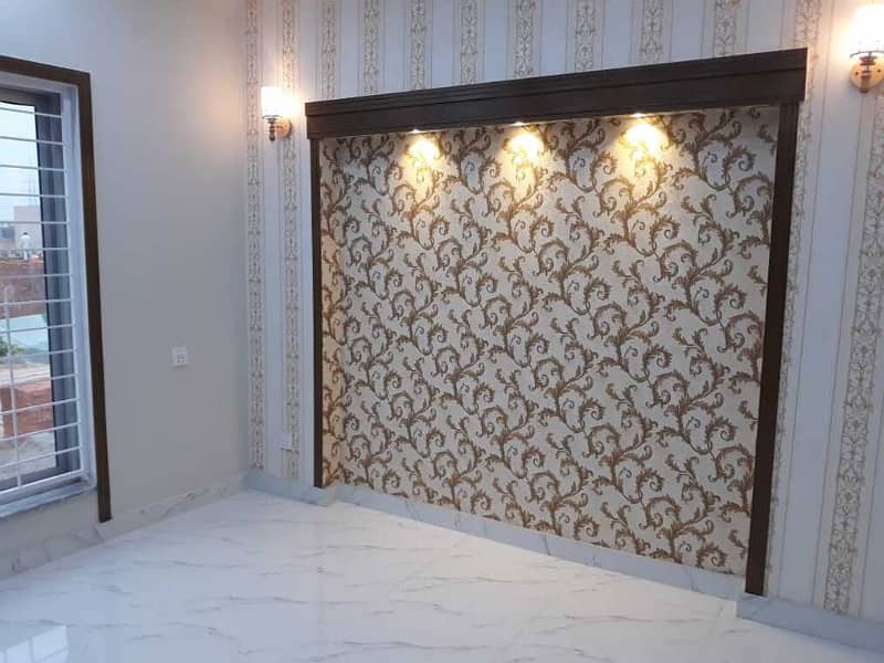 5 Marla Luxury House Available for Rent In BB Block Bahria Town Lahore 3