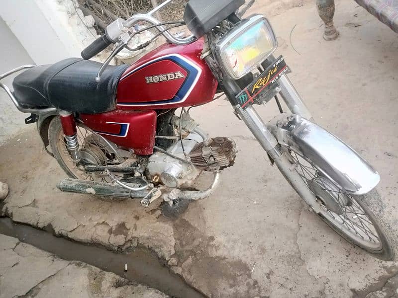 Honda 70 Rawalpindi nmbr 88 modl 1