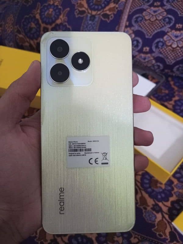 Realme C53 6/128 4