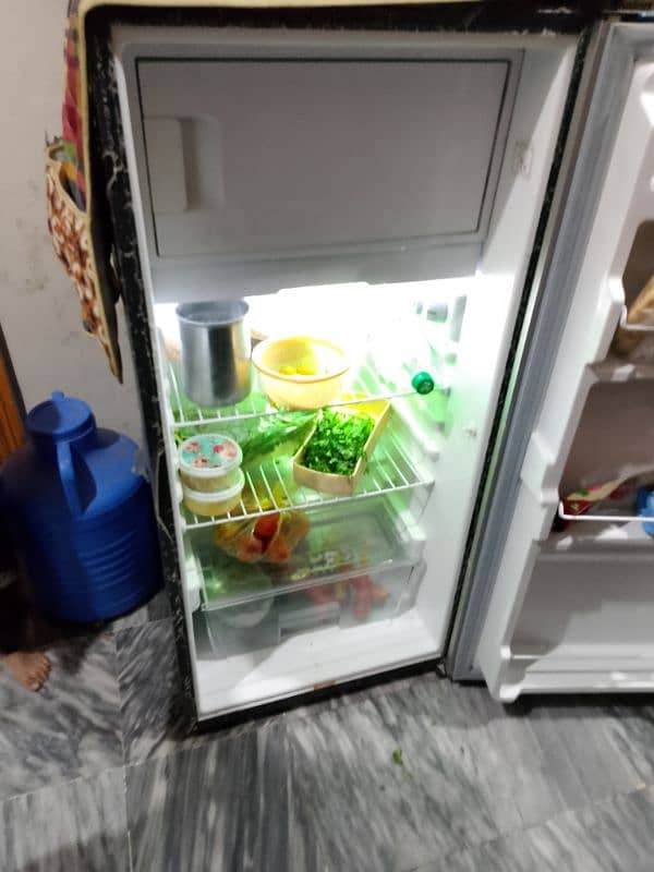 brand new fridge just 6 month used 1