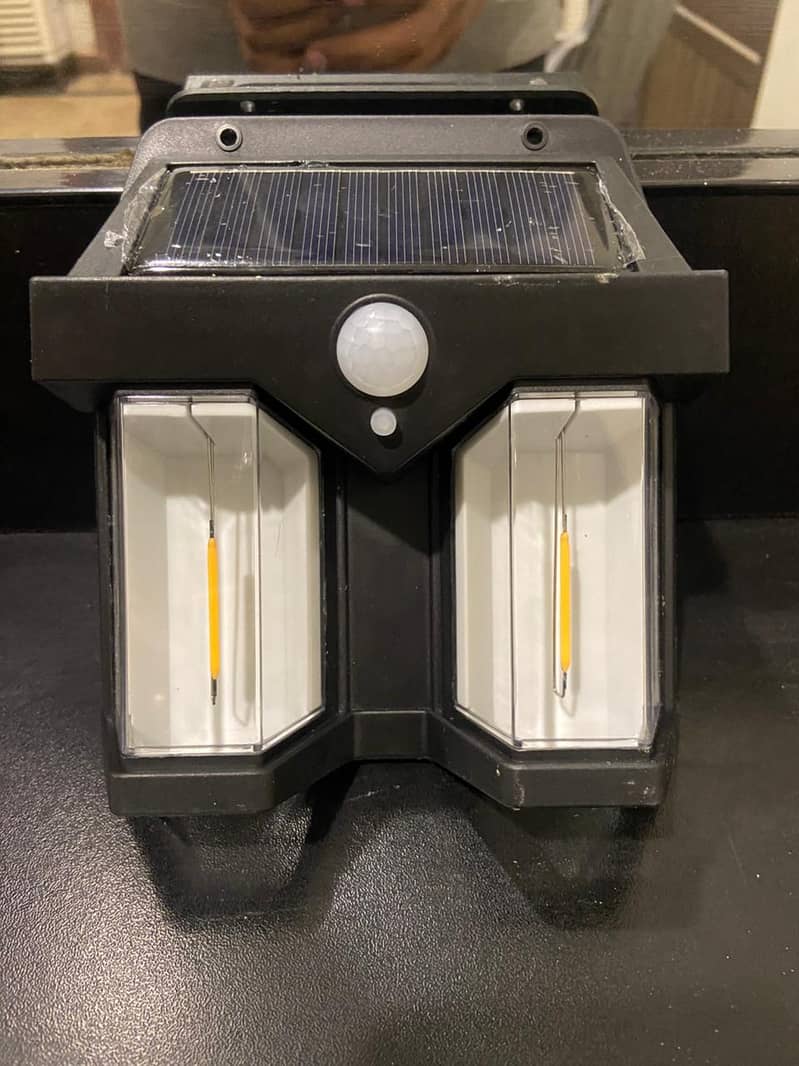 Solar automatic light with PIR sensor 1