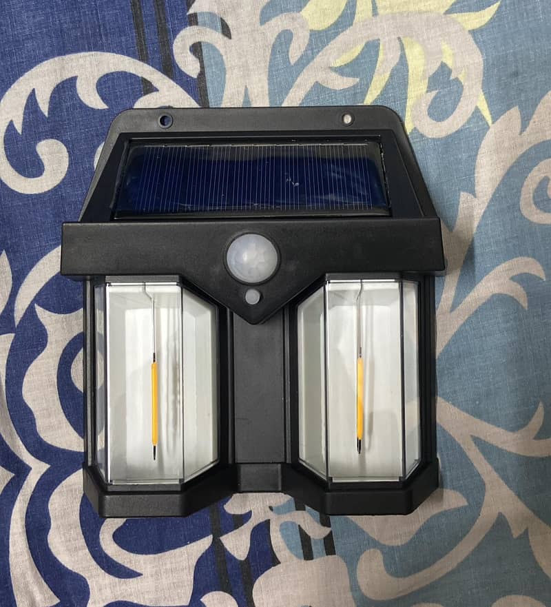 Solar automatic light with PIR sensor 3