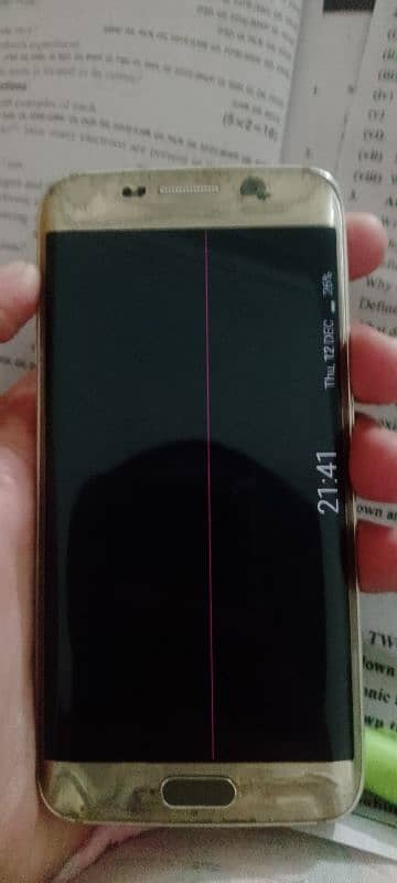 SAMSUNG S6 EDGE 10/9 CONDITION ALL OK 1 GREEN LINE IN MIDDLE 0