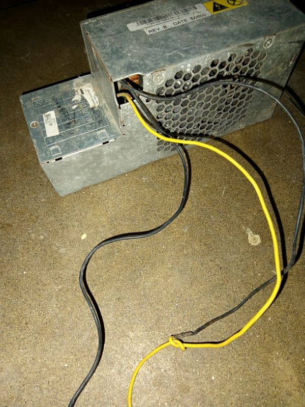 12 volt Power Supply 0