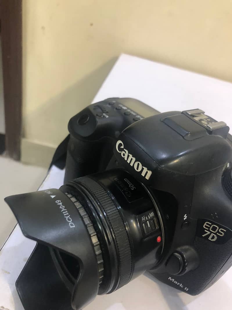 Canon 7d Mark II (Mark 2) Dslr professional 50 mm lens 8