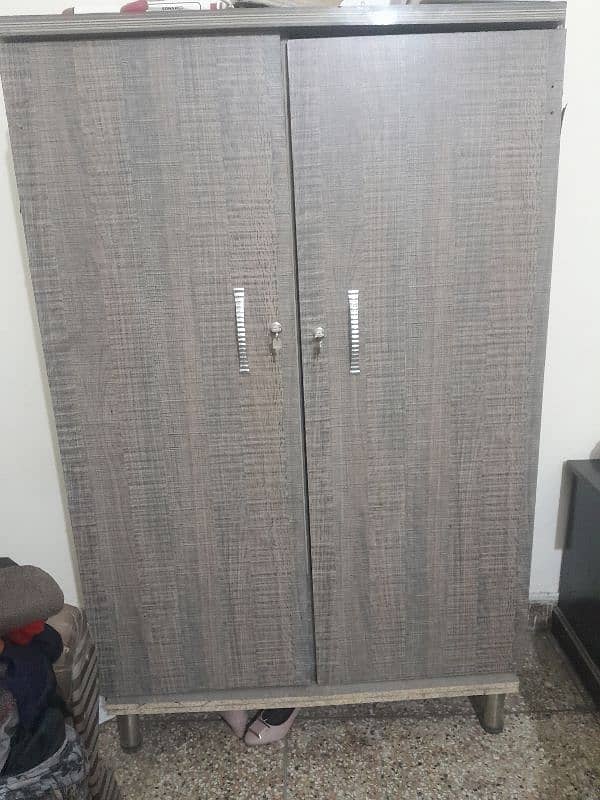 Chip board wood Almari condition 7/10 5