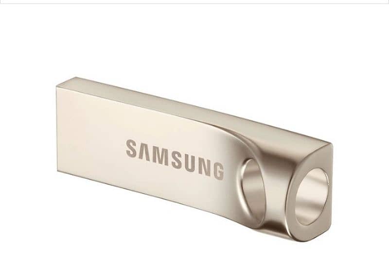 Samsung and  Hp flash drive 32gb. New 0