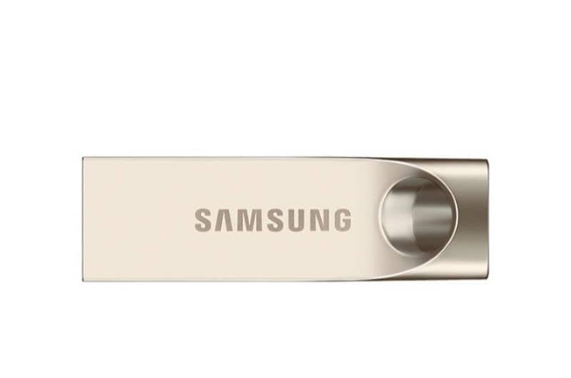 Samsung and  Hp flash drive 32gb. New 2