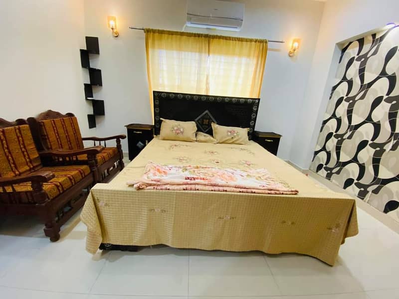 5 Marla Luxury Fully Furnished House Available For Rent In CC Block Bahria Town Lahore 2