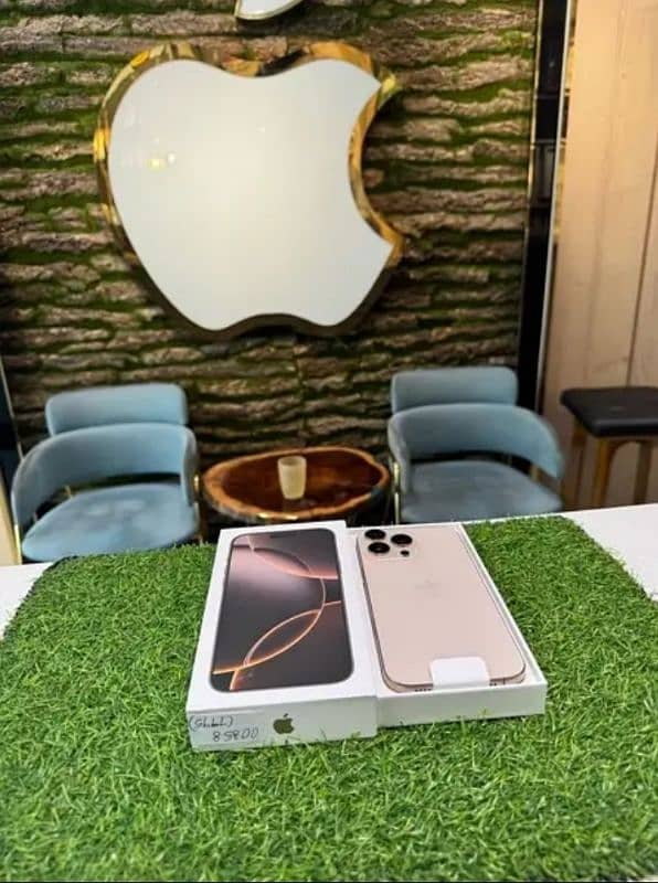 i Phone 8plus, 11,12,13,14,15 pro max on instalment Whatsap 3267157891 0