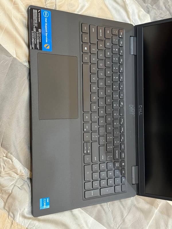 Dell Latitude 3520 7