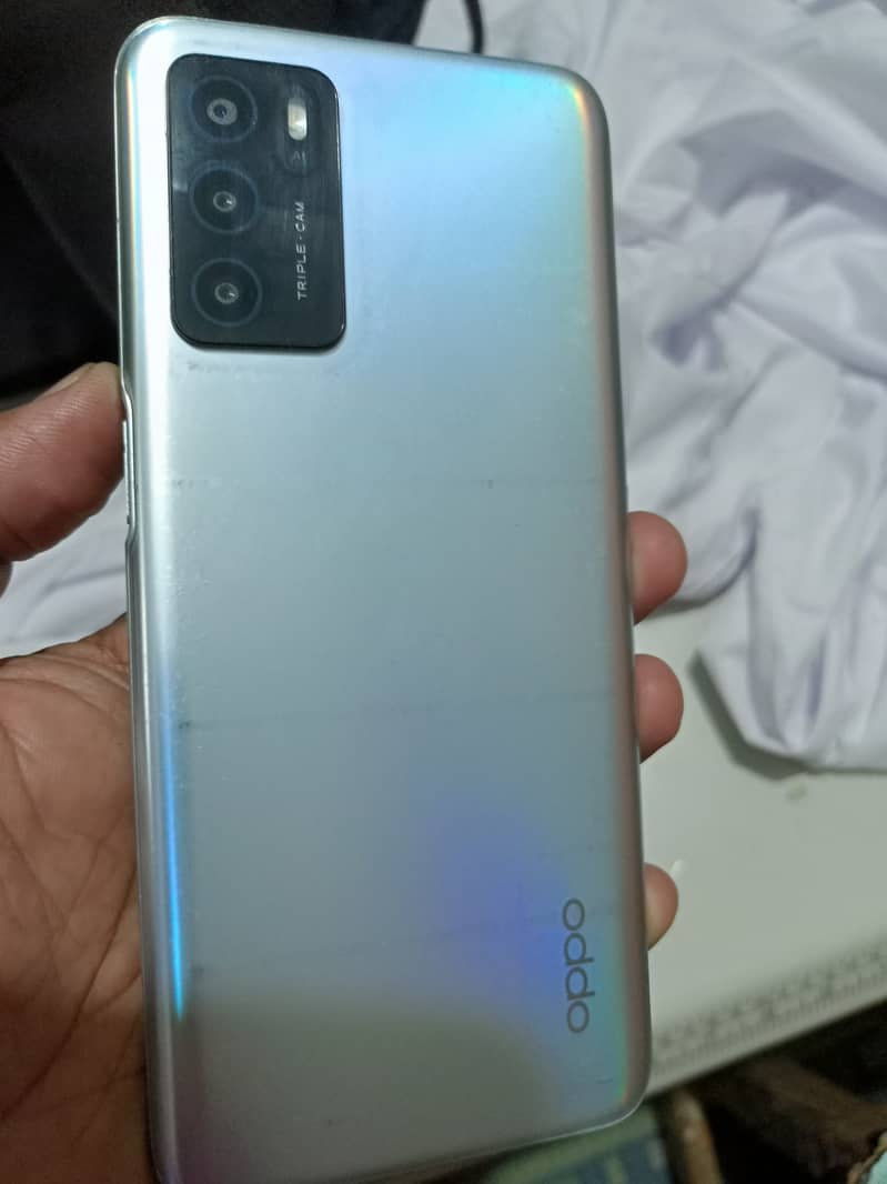 OPPO A16 0