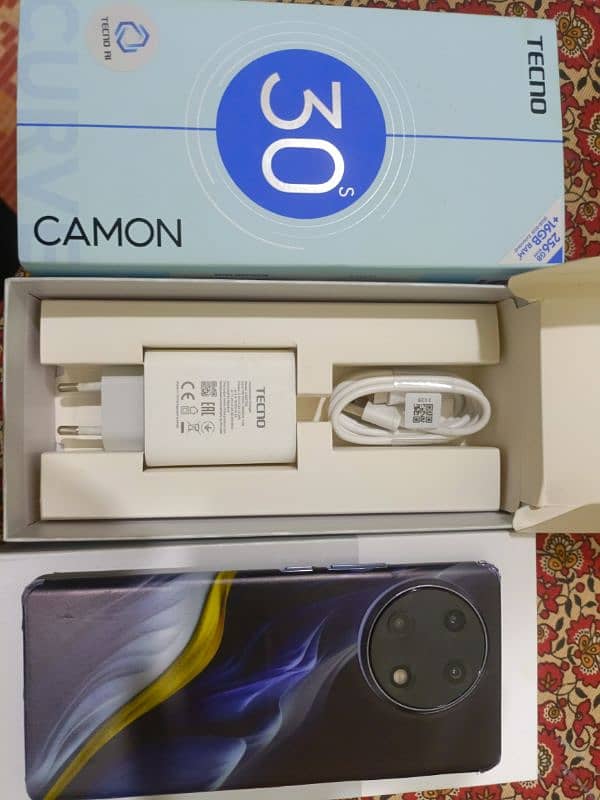 tecno camon30s 9