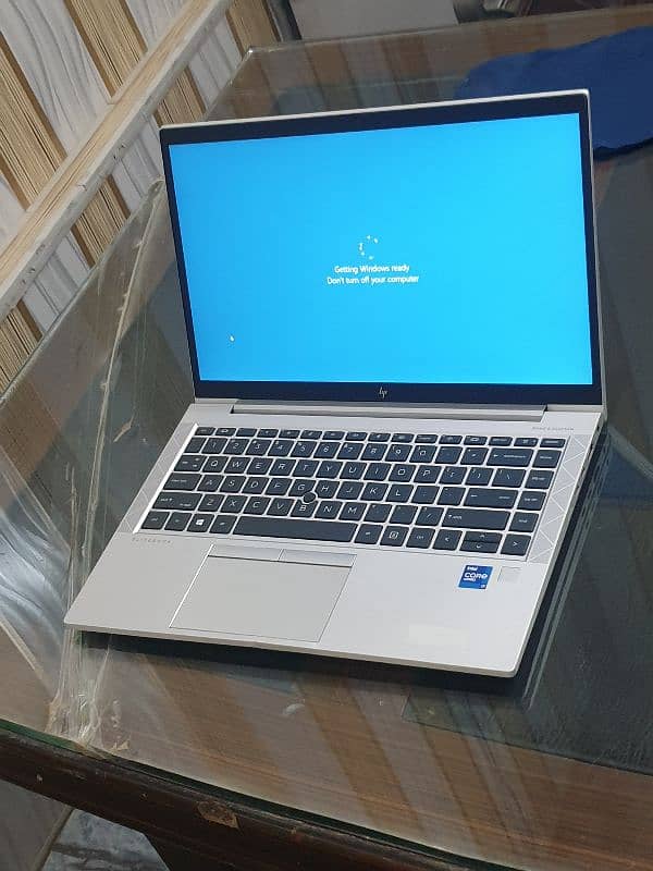 hp elitebook 840 g8 i7/11gen 2