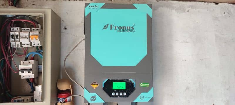 Fronus 3200va 3KW solar inverter for sale 0