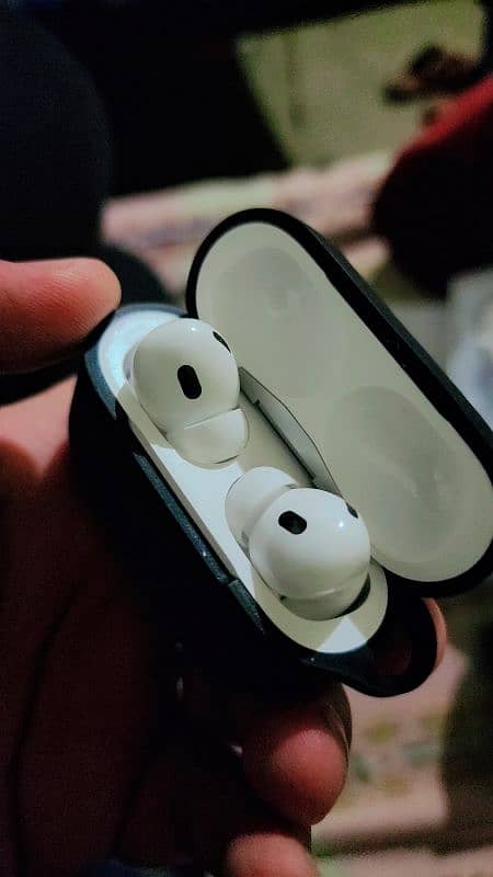 earbuds 0