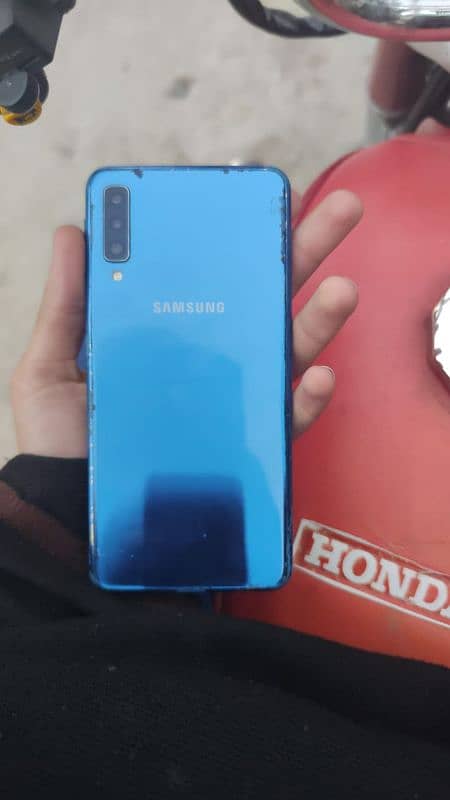 SAMSUNG A7 condition 10/10 3