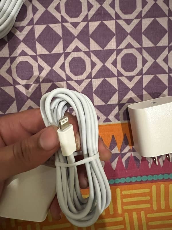 original apple certified Lightning Charger and Adapter (20W) 4