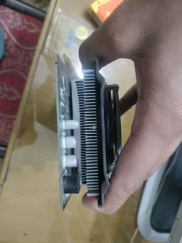 gtx 550 ti 1gb 128bit for sale 3