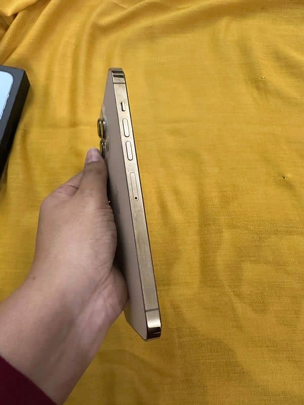 iphone 13 pro max PTA APPROVED gold colour 128GB 10/10 condition 3