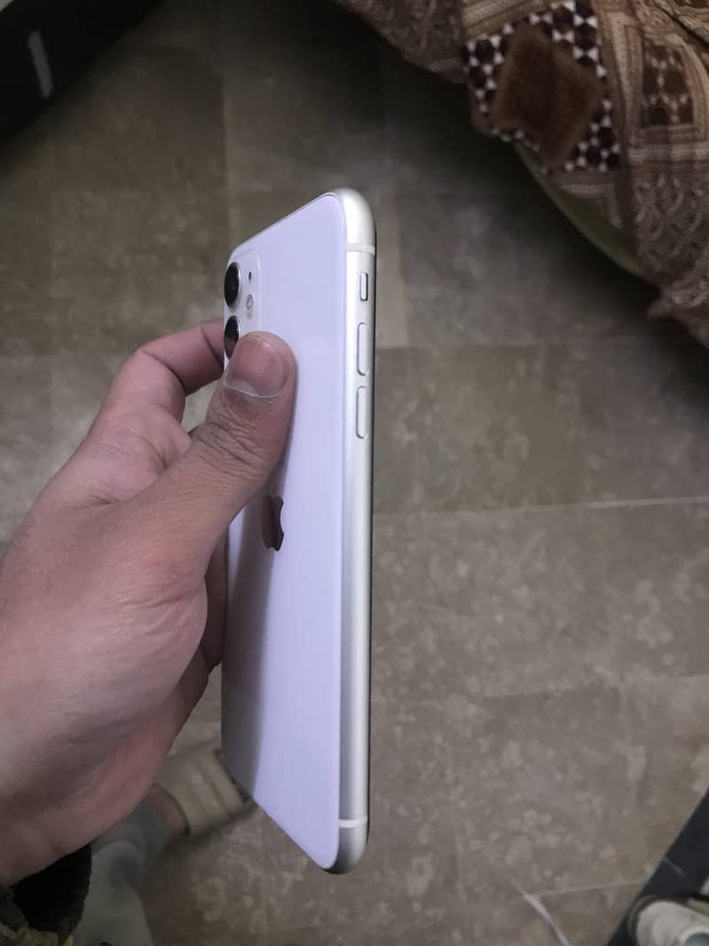 Iphone 11 128GB Non PTA 7