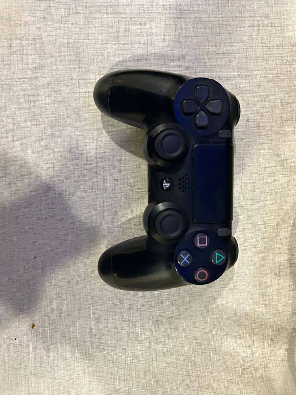 PS4 Slim 10/10 condition 5