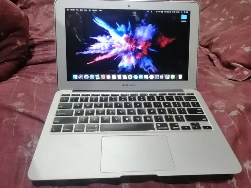 MACEBOOK AIR 4,1 (2011) mid 3