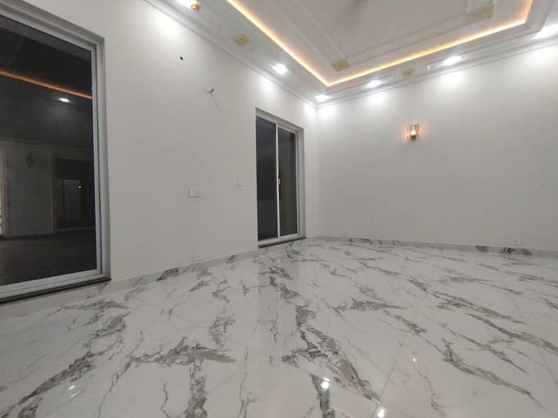 1 Kanal Luxury Non Furnished Upper Portion For Rent In Bahria Town Lahore 6