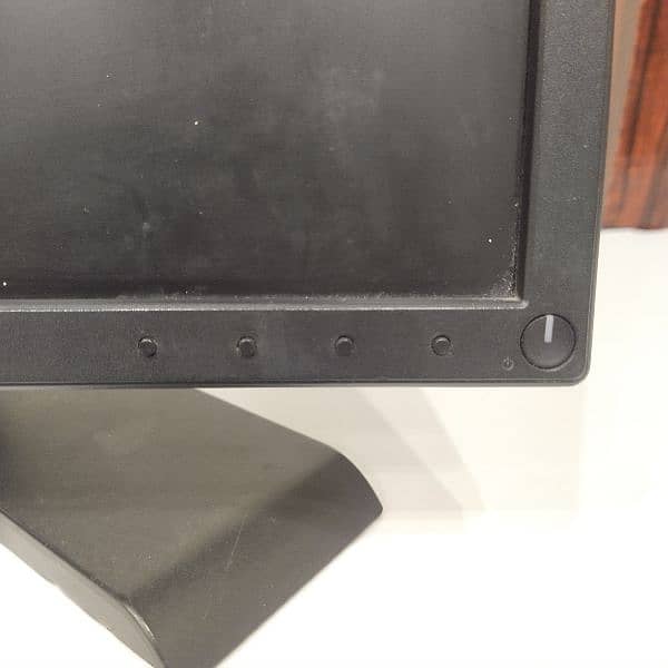 21" LCD for Computer DELL P1917S Square 1