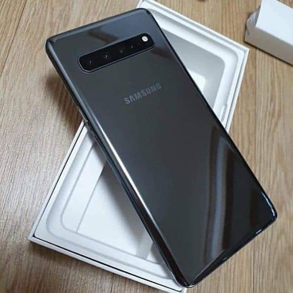 Brand new : Samsung Galaxy S10 (256gb) 3