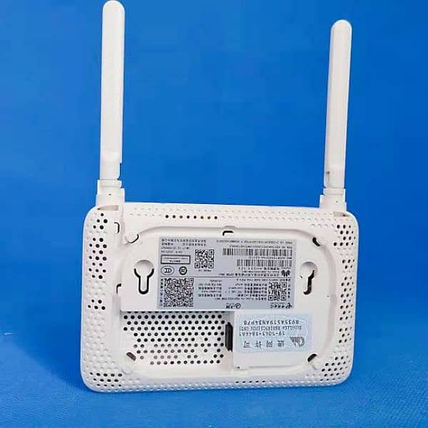 Huawei HS8145C5 1GE 3FE XPON WIFI Router 0