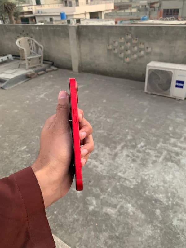 iphone 13 Red edition 1