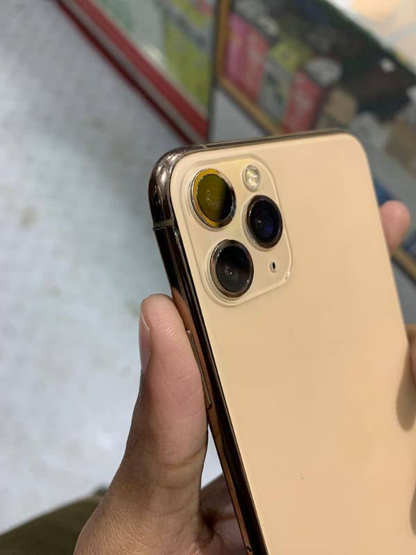 iphone 11 pro Max 5