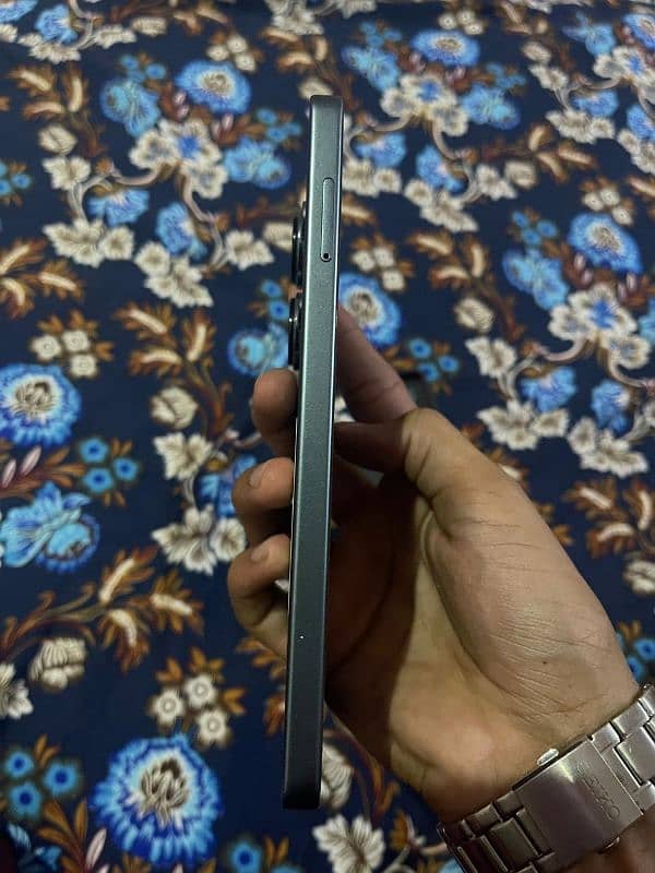 Redmi Note 13 Pro 8GB/256GB , 200MP Condition 10/10 1st owner 3