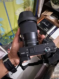 SONY a6400 camera with 16mm 1.4 lense and all accessories include bag