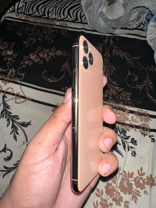 iphone 11 pro 64gb non pta factory unlock 10/10 condition 3