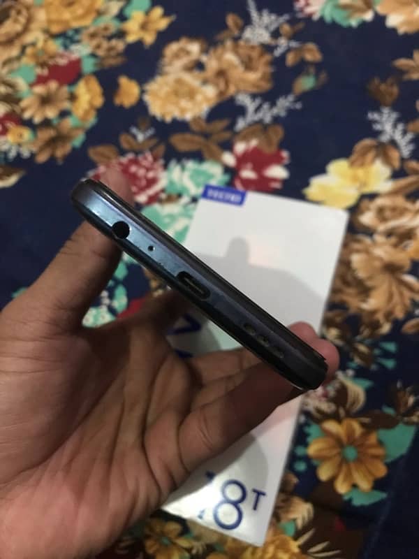 Techo camon 18T 4+3/128gb 10/10 condition 4