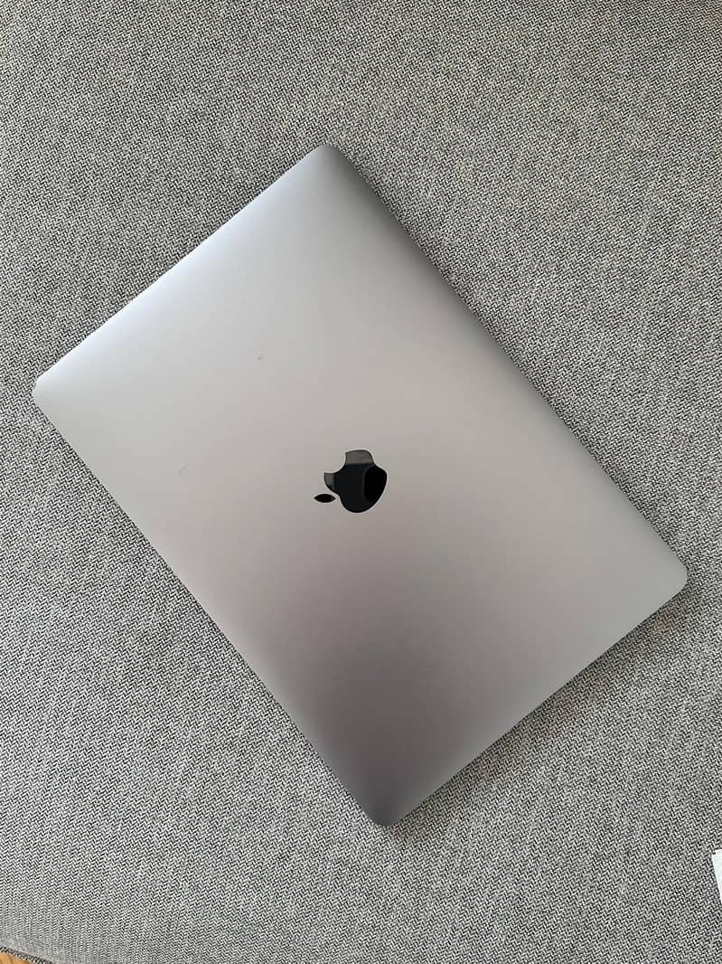 MacBook Pro 2020 M1 For Sale 0