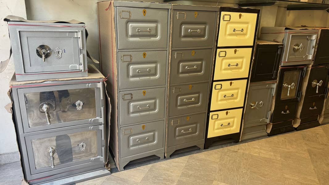 cash lockers and file drawer 0