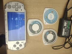 PSP 2004 JAILBREAK 4GB CARD GAMES INSTALLED 3 UMDS,POUCH,CASE