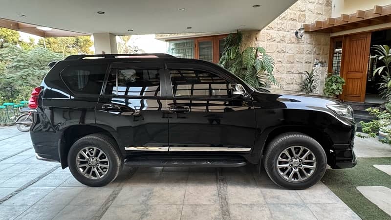 Toyota Prado 2012 4