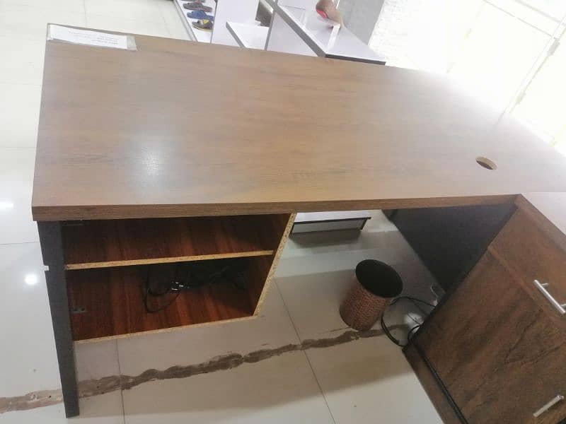 Office table for sale 1