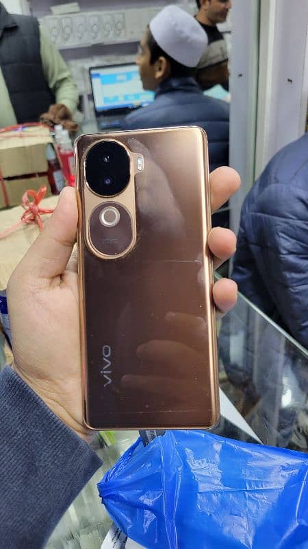 vivo V40e 2