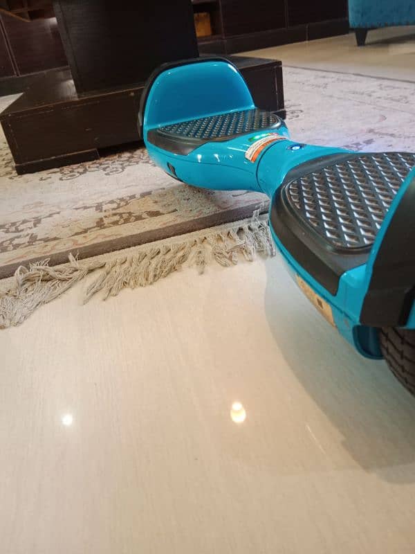 Razor Hoverboard 2.0 mint condition 4