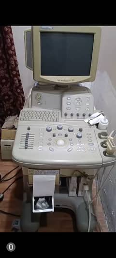 GE LOGIQ 5 pro ultrasound machine for urgent sale.