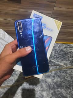 vivo y15 with box and charger