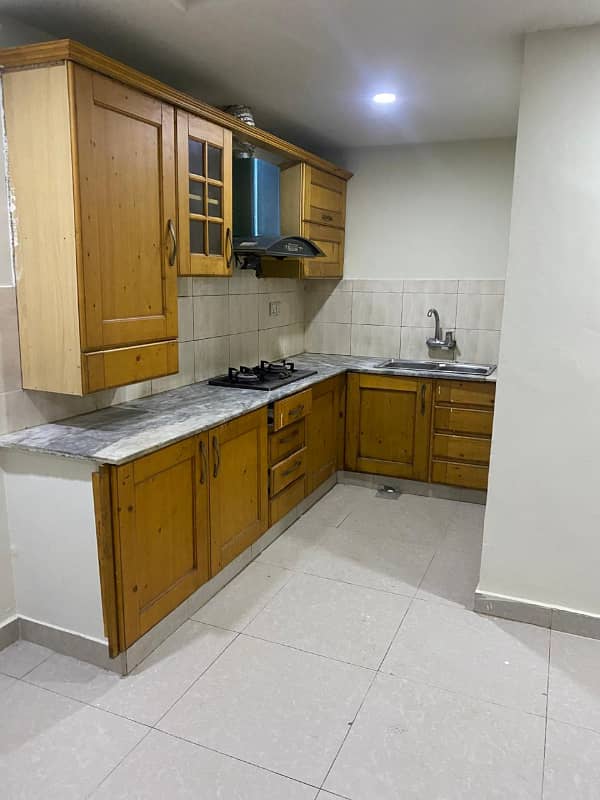 1 bedroom unfurnished appartment Available for Rent in E11 4 near to main Margallah road 4