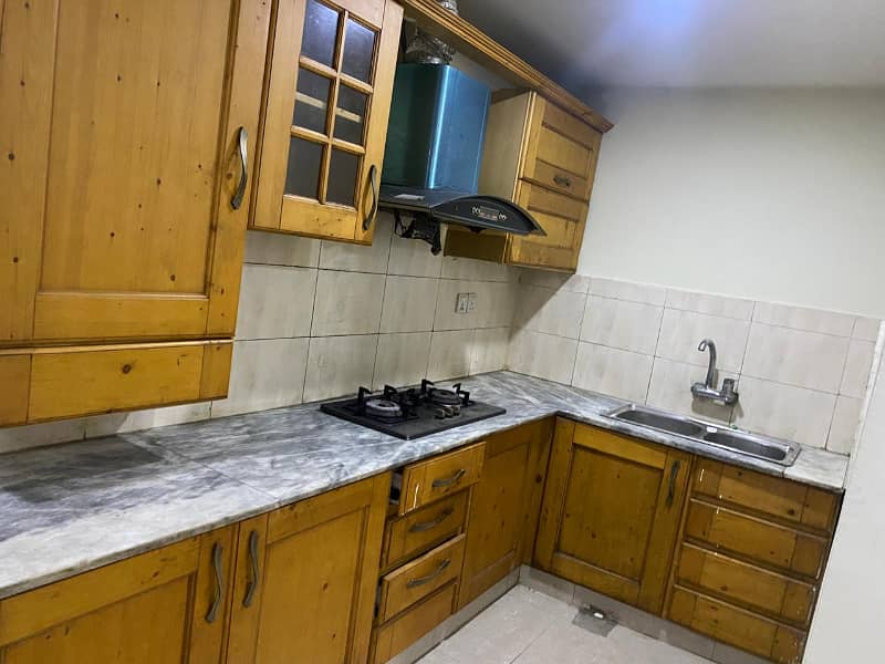 1 bedroom unfurnished appartment Available for Rent in E11 4 near to main Margallah road 5