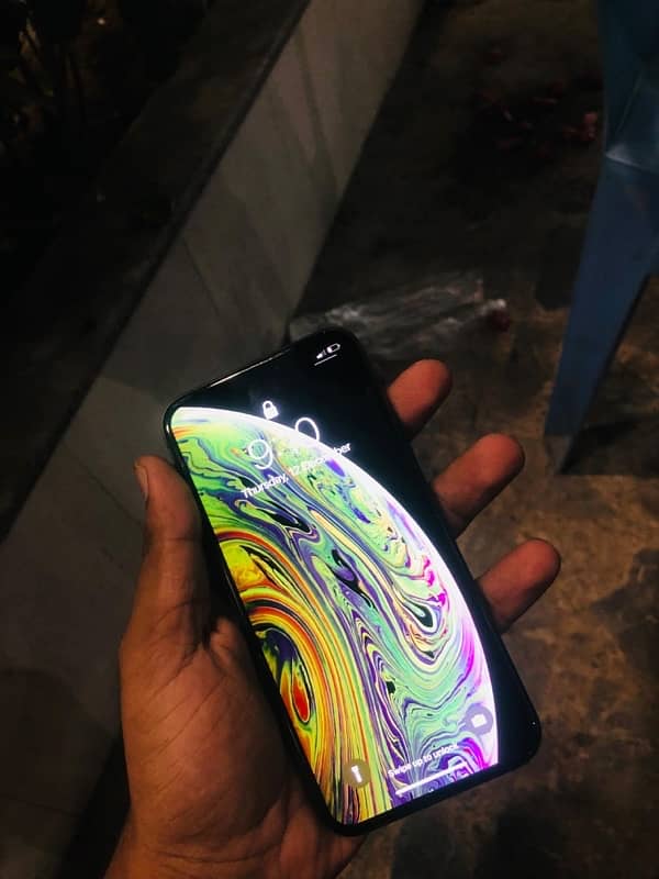 iphone xs factory unlocked 0