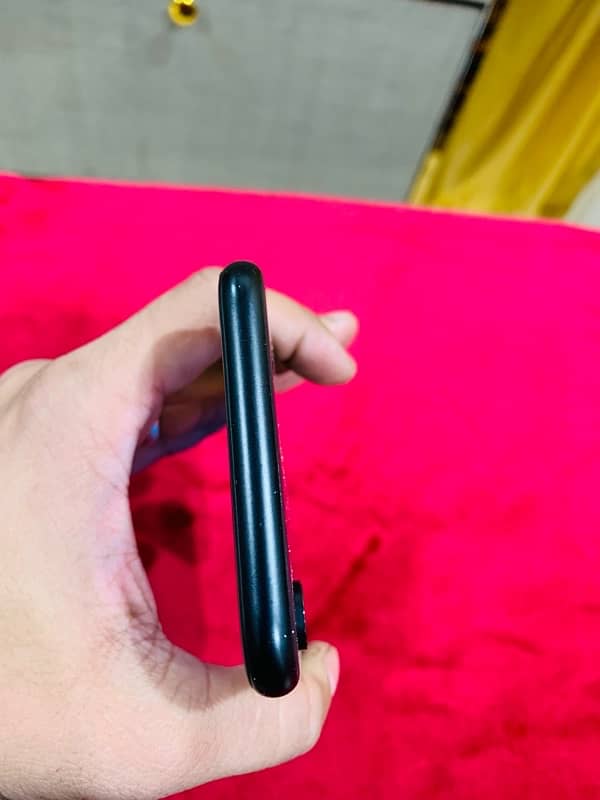 iphone xr 256gb Pta approved 4